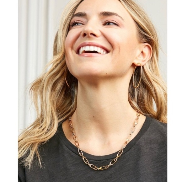 :: Stella & Dot Safety Pin Necklace - Picture 4 of 15